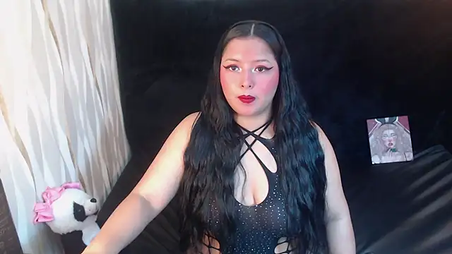 Snapshot of KamylaBiker chatting on 05/03/26, 12:05 KamylaBiker online show from 05/03/26, 12:05
