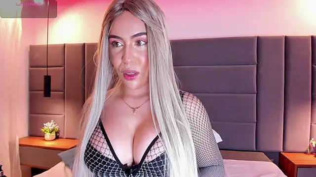 Snapshot of KalieFiore chatting on 04/09/26, 03:06 KalieFiore online show from 04/09/26, 03:06