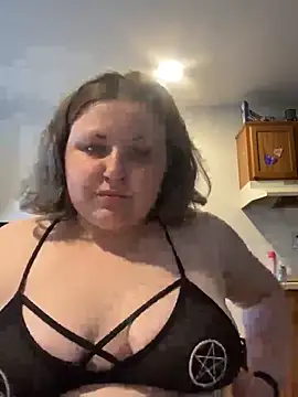 Snapshot of Void_inspace chatting on 03/31/26, 04:07 Void inspace online show from 03/31/26, 04:07