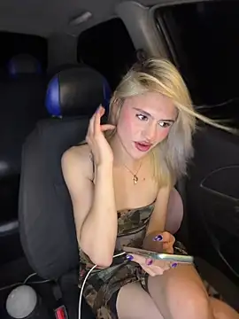 Snapshot of Lia_fire chatting on 04/12/26, 03:11 Lia fire online show from 04/12/26, 03:11