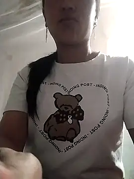 Lisa-aa online show from 04/23/26, 12:51