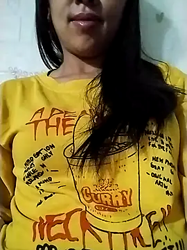 Lisa-aa online show from 04/27/26, 10:41