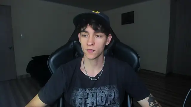 Snapshot of Luke_Chill chatting on 06/01/26, 11:28 Luke Chill online show from 06/01/26, 11:28
