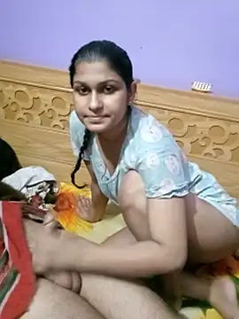Snapshot of Jerin_Couple61 chatting on 06/20/26, 04:21 Jerin Couple61 online show from 06/20/26, 04:21