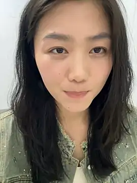 Snapshot of Shanshan_1267 chatting on 04/20/26, 05:26 Shanshan 1267 online show from 04/20/26, 05:26