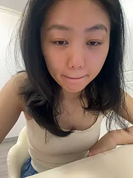 Snapshot of Shanshan_1267 chatting on 05/18/26, 02:23 Shanshan 1267 online show from 05/18/26, 02:23