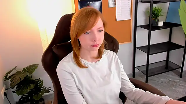 CherryCrushLove online show from 05/03/26, 06:08