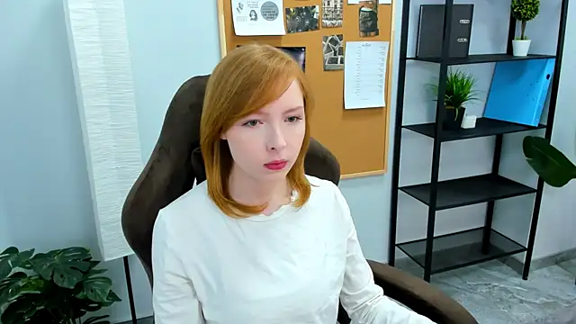 CherryCrushLove online show from 05/06/26, 06:41