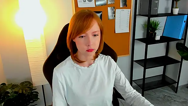 CherryCrushLove online show from 05/07/26, 06:08