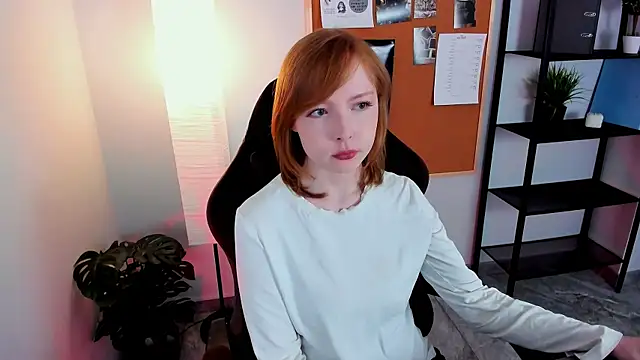 CherryCrushLove online show from 05/10/26, 06:07
