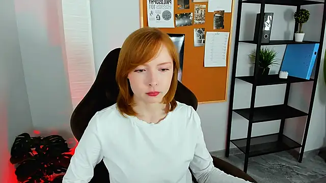 CherryCrushLove online show from 05/14/26, 05:58