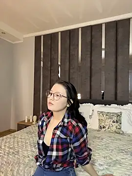 Snapshot of FlowyLily chatting on 04/03/26, 01:36 FlowyLily online show from 04/03/26, 01:36