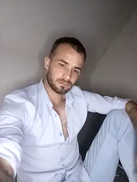 Snapshot of Fabika15 chatting on 04/06/26, 06:53 Fabika15 online show from 04/06/26, 06:53