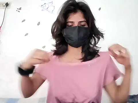 Snapshot of rubisassy14 chatting on 04/05/26, 10:12 rubisassy14 online show from 04/05/26, 10:12