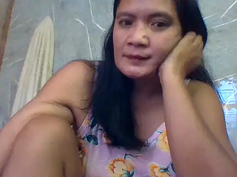 Snapshot of PinayZaira chatting on 07/05/26, 10:39 PinayZaira online show from 07/05/26, 10:39