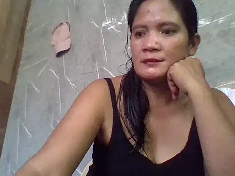 Snapshot of PinayZaira chatting on 07/12/26, 02:24 PinayZaira online show from 07/12/26, 02:24