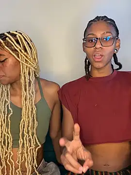 Sun lynx Love online show from 04/06/26, 10:11