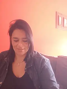 Snapshot of lucianamorocha chatting on 06/02/26, 04:09 lucianamorocha online show from 06/02/26, 04:09