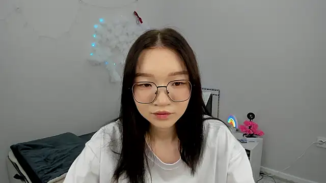 syuri sun online show from 06/08/26, 02:28