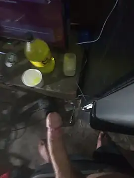 Snapshot of Rockstar842141 chatting on 04/13/26, 04:07 Rockstar842141 online show from 04/13/26, 04:07