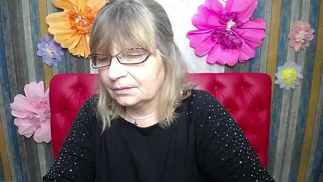 Snapshot of MargaretRitchie chatting on 04/03/26, 06:33 MargaretRitchie online show from 04/03/26, 06:33