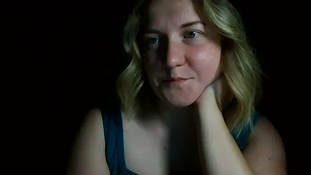 TinaKittyX online show from 05/16/26, 08:29