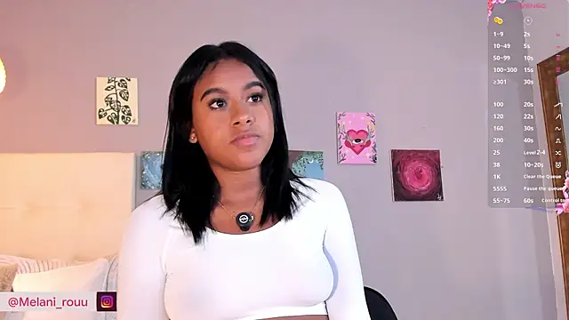 Melaniaa Roussee online show from 05/25/26, 02:39