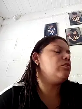 Snapshot of Zafiro_MD chatting on 04/04/26, 01:19 Zafiro MD online show from 04/04/26, 01:19