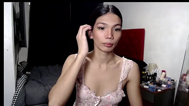 Snapshot of hikarilust23xx chatting on 05/27/26, 07:11 hikarilust23xx online show from 05/27/26, 07:11