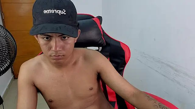 darknigthx online show from 04/13/26, 11:54