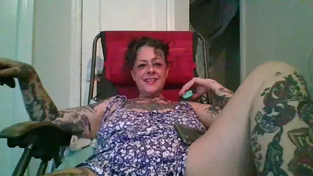 Snapshot of Kitty_bang chatting on 07/15/26, 10:26 Kitty bang online show from 07/15/26, 10:26