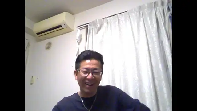 Snapshot of zakochin1106 chatting on 05/14/26, 01:07 zakochin1106 online show from 05/14/26, 01:07