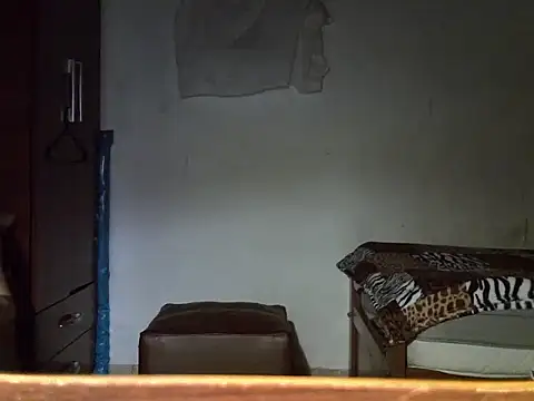 latinoarrg30 online show from 04/01/26, 03:51