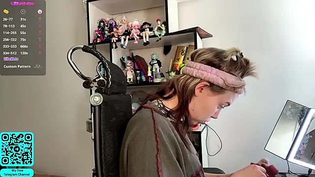 MadalynNosel online show from 04/22/26, 07:11
