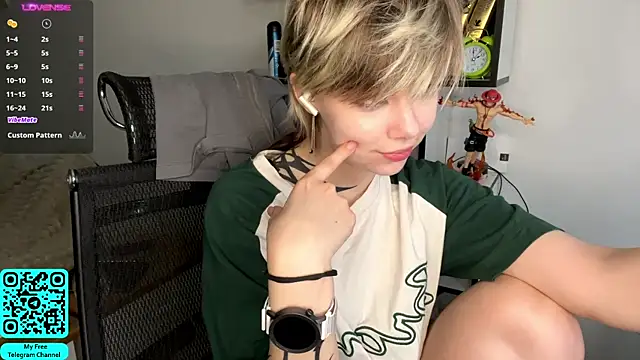 MadalynNosel online show from 04/29/26, 07:12