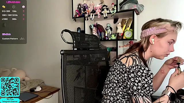 MadalynNosel online show from 05/13/26, 07:06