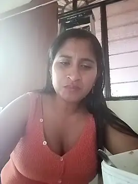 SofiaMendez1  online show from 05/15/26, 06:48