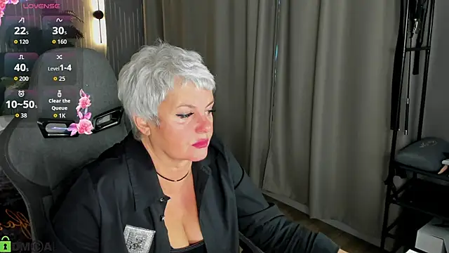 Snapshot of Linda_Zef1r chatting on 05/07/26, 01:00 Linda Zef1r online show from 05/07/26, 01:00