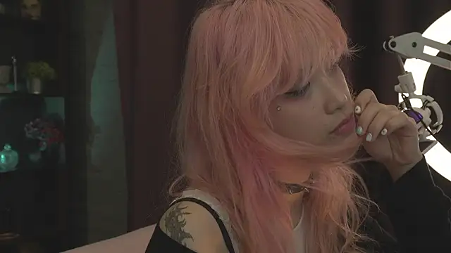 MikuMikiLeak online show from 04/01/26, 08:37