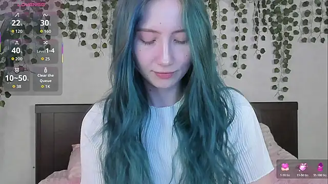 Snapshot of Leona_Vixen chatting on 05/26/26, 11:34 Leona Vixen online show from 05/26/26, 11:34