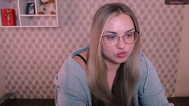 AminaSoul  online show from 04/16/26, 09:43