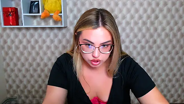 AminaSoul  online show from 06/03/26, 08:28
