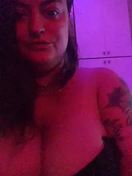 Snapshot of Jasmynehot chatting on 07/15/26, 01:49 Jasmynehot online show from 07/15/26, 01:49