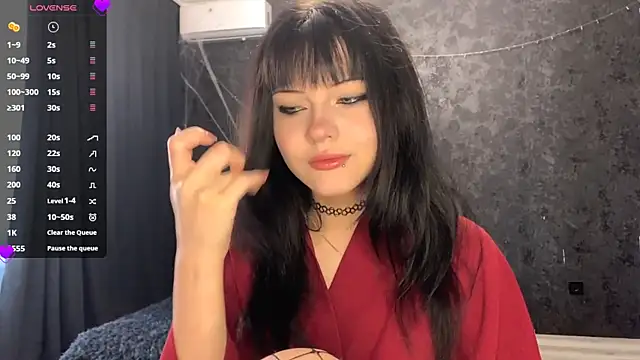 EmilyEmbears online show from 05/27/26, 06:10