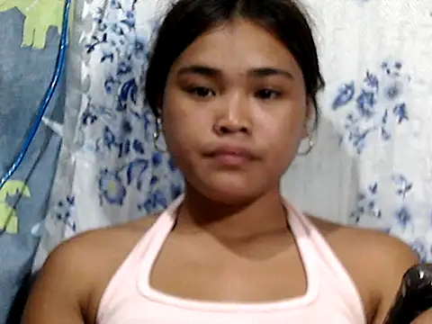 Snapshot of AsianPinay18 chatting on 04/08/26, 11:10 AsianPinay18 online show from 04/08/26, 11:10
