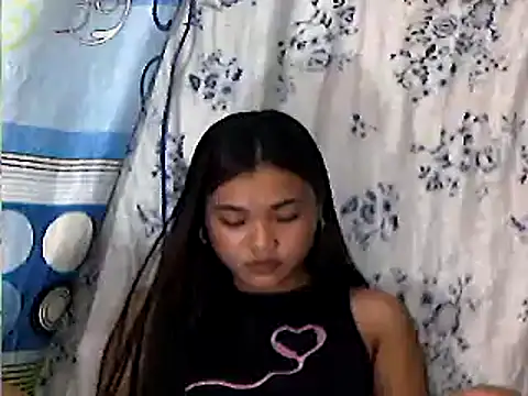 Snapshot of AsianPinay18 chatting on 05/12/26, 01:52 AsianPinay18 online show from 05/12/26, 01:52