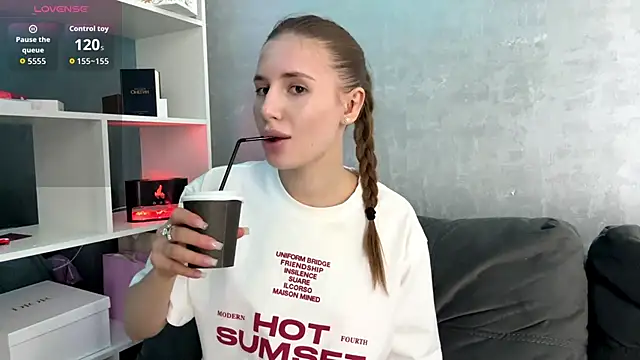 PollyRysh online show from 04/06/26, 03:35