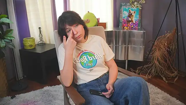 LekishaSandler online show from 04/02/26, 11:30