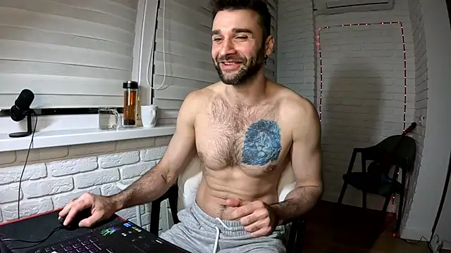 Snapshot of DaddySlava chatting on 04/16/26, 09:39 DaddySlava online show from 04/16/26, 09:39