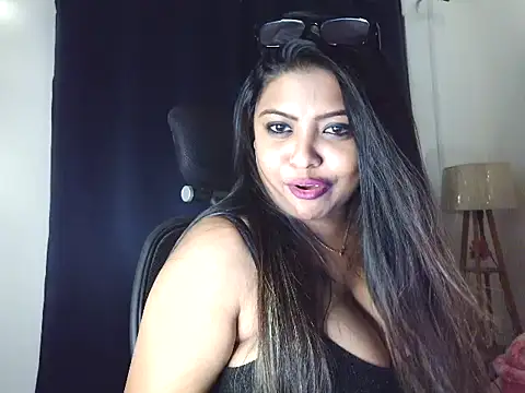 monika sassy online show from 04/02/26, 10:07